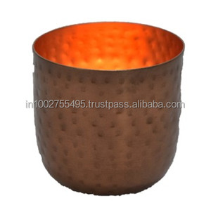Elegante Portavelas de Hierro con Acabado Negro y Dorado, Diseño de Linterna, Hecho a Mano, Decoración para el Hogar, Navidad, 9x9x9 cm - Product Image 1