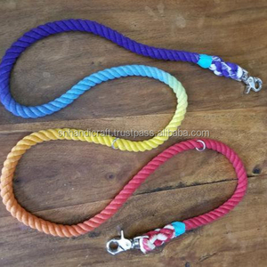 Correa de Perro Elegante y Lujosa con Diseño de Arcoíris Multicolor, Manos Libres - Product Image 1