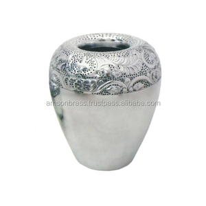 Jardinière de pot de fleur de jardin moderne Grande jardinière en aluminium martelé Jardinière en métal fabriquée manuellement en Inde - Product Image 3