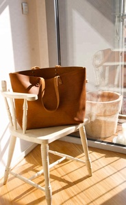 Markhor-Bolso de Mano de Cuero Camel para Mujer, Bolsa de Gran Tamaño, Diseño Hecho a Mano, Fácil de Llevar, Correas de Camel, Modelo 2017 - Product Image 4