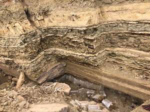 Pierre de sélénite naturelle sculptée et gravée, Feng Shui brut - Product Image 3