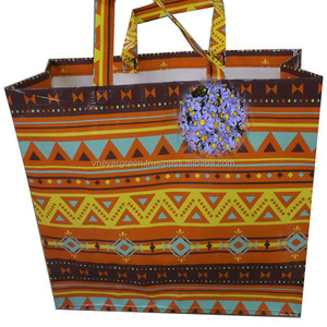 Sac de courses en PP tissé avec impression en flexographie, poignée Flexiloop, options personnalisables - Product Image 1