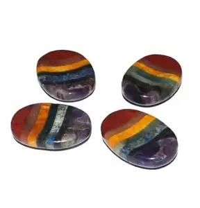 7 Chakra Bonded Worry Stone Venta al por mayor Bulk Worry Stones Proveedores Cristales naturales Minerales curativos Rocas Reiki Feng Shui Gems - Product Image 1