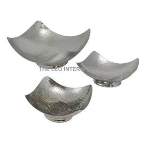 Tazón Chapado en plata con forma única de Metal de aluminio, juegos de aspecto moderno de 3 cuencos decorativos para servir frutas y aperitivos - Product Image 1