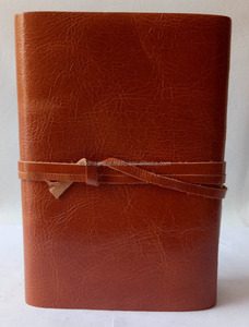 Journal artisanal grand format B5 en cuir véritable avec fermeture à lanière, couverture rigide, usage personnel et professionnel, potentiel cadeau D.N.A. - Product Image 4
