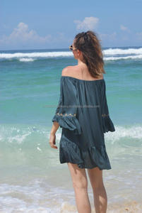 Robe de plage brodée sur mesure pour femmes de Dubaï, haut de gamme, épaules dénudées, manches cloche, tunique bohème pour femmes, couvre-maillot de bain - Product Image 3