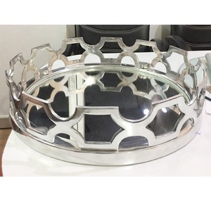 Best Selling Classic Design Food Serving <b>Trays</b> for Home Hotels & Restaurants with Custom Logo Round Shape Silver Finished - Product Image 2