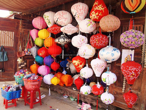 Lanterne en soie vietnamienne ronde et magnifique - Product Image 4