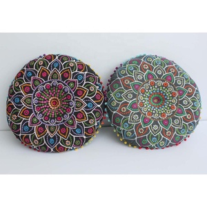 Cojines de asiento de sofá rellenos de algodón y poliéster redondos bordados personalizables al por mayor cojines decorativos de PVC para sofás - Product Image 1