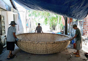 Proveedor Vietnamita de Coracle/Tazón en Forma de Bote de Bambú y Remos/Bote de Bambú de Vietnam (Lima) - Product Image 3