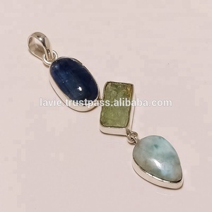 Colgante de piedras preciosas de Plata de Ley 925, cianita azul natural, cianita verde, colgante de plata de piedras preciosas de Larimar, joyería fina hecha a mano - Product Image 1
