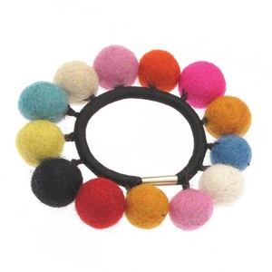 Banda para el cabello con bola de fieltro 100% lana de Nueva Zelanda, diademas para niños, para el cabello Scrunchie hecho a mano, accesorios para el cabello para niñas, producto de lana de Nepal - Product Image 1