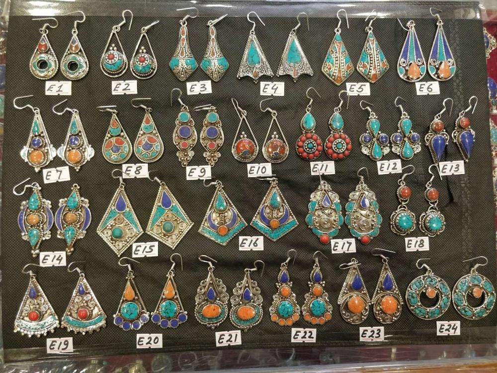 สีเหลือง