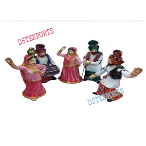Punjabi Bhangra Centro de mesa Estatuas Boda Sangeet Estatuas de escenario Punjabi Matrimonio Bhangra Estatua de fibra - Product Image 1