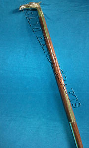 Bâton de marche/canne de marche pliable en bois de style vintage fait à la main de qualité extrême avec poignée d'aigle de créateur - Product Image 2