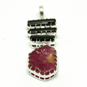 Pendentifs unisexes en argent sterling style bohème chrétien, onyx noir et rubis, bijoux indiens Shri Ashapura au design riche - Product Image 2