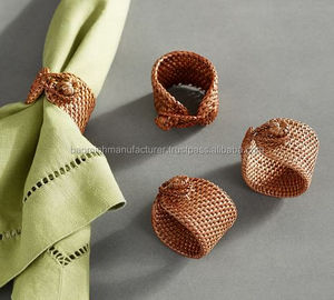 Anillo para Servilletas de Ratán Natural, Material Sostenible - Product Image 1
