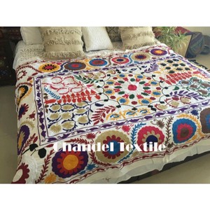 Cubrecama Suzani, Sábana Bordada a Mano, Cama Individual, Manta para Sofá, Suzani Indio, Decoración Bohemia, Decoración Floral Uzbeka, Arte Étnico - Product Image 2