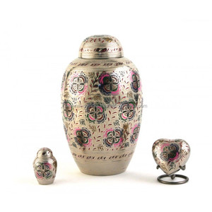 Juego de 4 Urnas Funerarias de Latón Macizo Estilo Americano para Cenizas - Product Image 2