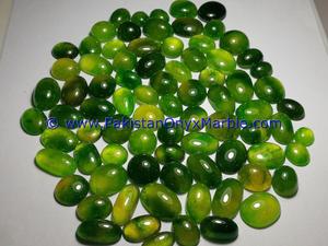 Hermosos Cabujones de Granate Hidrogrússular Pulidos de Color Verde Intenso - Product Image 4