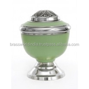 Urne funéraire verte Verdante de style américain pour adulte par Brassworld Inde Fournitures funéraires vertes en métal durable et en laiton - Product Image 4