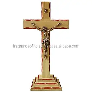 Fornecedor do atacado da cruz de madeira do jesus de alta qualidade no melhor preço feito na índia