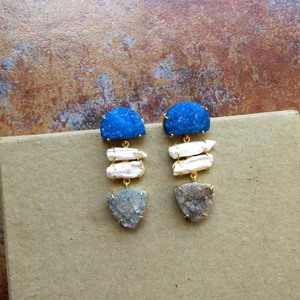 Pendientes colgantes de ágata Druzy azul y gris hechos a mano, hechos de aleación de latón, ideales para bodas, aniversarios, fiestas - Product Image 3
