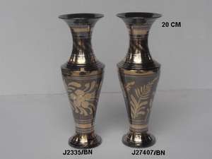 แจกันดอกไม้ทองเหลืองแบบดั้งเดิมของอินเดียขนาด17ซม. ทาสีทองเหลืองสีดำพิมพ์ลายสำหรับตกแต่งบ้าน - Product Image 3