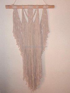 Macramé tejido a mano para colgar en la pared Precio bajo Decoración interior para el hogar Diseño bellamente tejido - Product Image 5