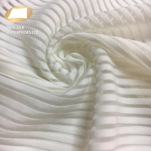 Tissu de doublure en maille jacquard à rayures en nylon et élasthanne pour lingerie et robes, style uni - Product Image 3