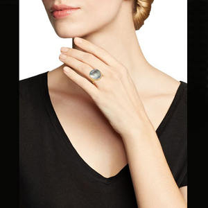 Anillo de latón de forma redonda chapado en oro, anillo hecho a mano con piedras preciosas de labradorita, joyería de moda de la mejor calidad para mujeres y hombres - Product Image 1