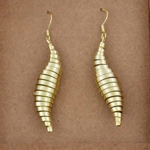 Casa De Plata's Sólido. Pendientes de diseñador de Plata de Ley 925 Joyería de mujer chapada en oro para bodas Fiestas Mayorista directo - Product Image 3