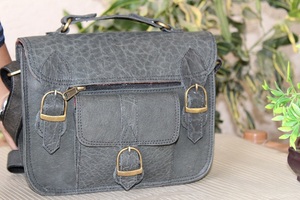 กระเป๋าสะพายข้างทรงคนส่งเอกสารทำมือหนังแท้ - Product Image 4