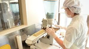 เกี๊ยวซ่าญี่ปุ่นเครื่องทำลูกชิ้นเครื่องรีดมองหาผู้จัดจำหน่ายในสหราชอาณาจักร Gyoza เครื่องผลิต - Product Image 6