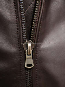 แจ็คเก็ตบอมเบอร์หนังแท้สีน้ำตาลทรงเข้ารูป คอตั้ง รุ่นใหม่ล่าสุดสำหรับผู้ชาย - Product Image 5