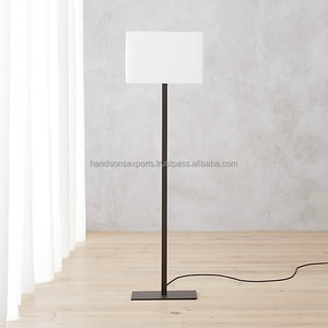 Lampadaire noir - Product Image 1