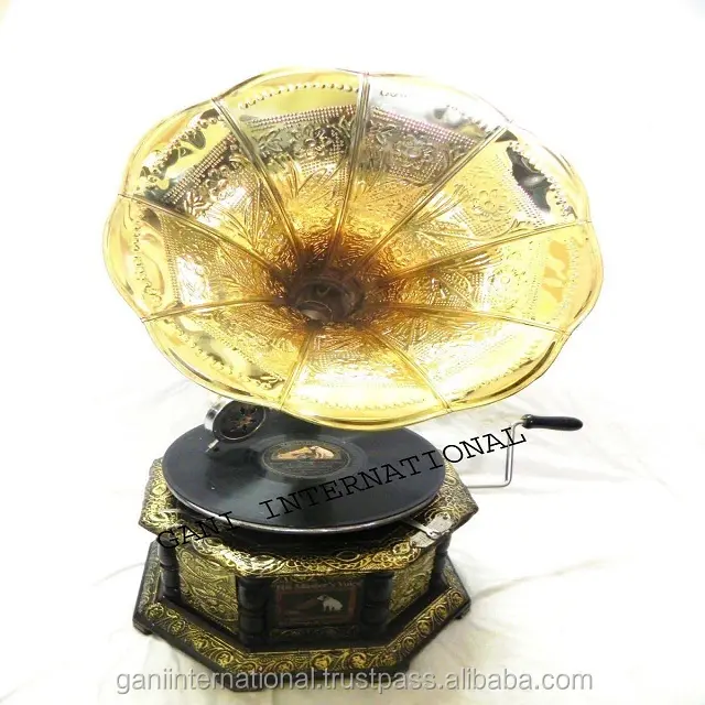 Antika sekizgen gramofon fonograf pirinç yapımı boynuz ahşap taban ile
