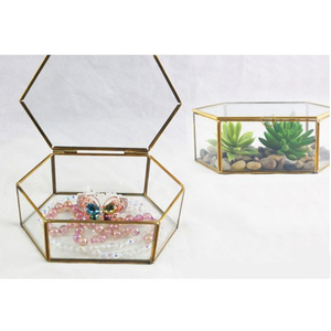 Boîte à bijoux en verre avec couvercle en forme d'hexagone petit présentoir à bijoux doré pour commode - Product Image 1