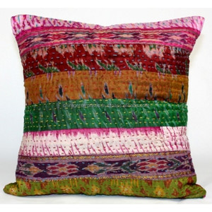 Coussin de mobilier d'extérieur de luxe vintage de haute qualité motif brodé housse imperméable pour la maison ou la fête - Product Image 3