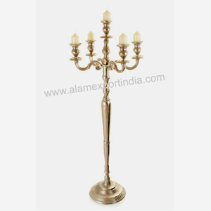 Candelabro de plata hecho a mano en India con 5 pequeños brazos metálicos, con forma novedosa de aluminio dorado, decorativo para 5 velas, ideal para bodas. - Product Image 5