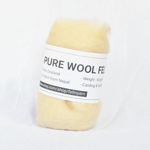 WR-038 New Zealand Nguồn Gố<span class=keywords><strong>c</strong></span> 100% Len Sợi Tinh Khiết <span class=keywords><strong>C</strong></span>ảm Thấy Len Lưu động Fluffier Mịn Bóng <span class=keywords><strong>C</strong></span>ó Màu Dệt Kim Cho Nepal - Product Image 3