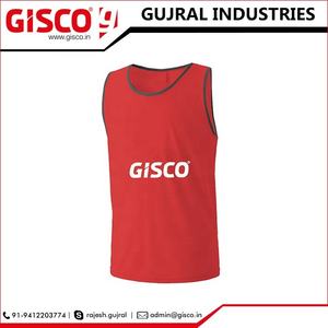 Fabricant indien de vêtements de sport de football bavoirs et gilet d'entraînement de football tissu en maille imprimé unisexe adulte marque personnalisée - Product Image 2