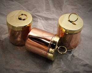 Bougies haut et en cuivre, étain, couvercle en laiton - Product Image 1