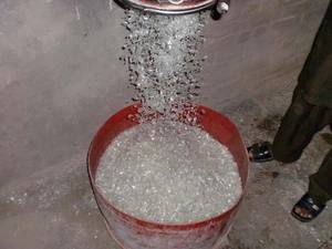 Moldeo por soplado de grado de película virgen de gránulos de botella de PET disponible - Product Image 2