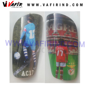 Espinilleras de fibra de carbono duraderas de alta calidad Protección deportiva duradera para jugadores de fútbol Hecho de poliéster de alta calidad - Product Image 2