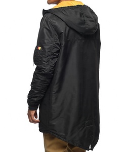 Vestes coupe-vent surdimensionnées noires sur mesure pour hommes avec piste réfléchissante 3M - Product Image 2