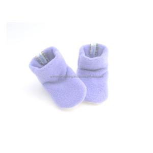 Botitas de bebé 100% algodón orgánico al por mayor lindo suela suave de invierno cálido bebé recién nacido botitas con logotipo personalizado - Product Image 1