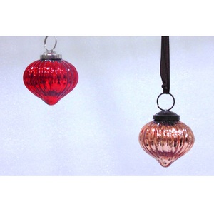 Décorations de Noël d'ornement de boules d'arbre en verre suspendues en forme d'ail de vente chaude - Product Image 1