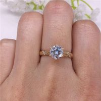 Bague de mariage en moissanite blanche certifiée 1.80 carats à six broches en or jaune 14 carats Bague de mariage en moissanite blanche à six broches en 14 carats