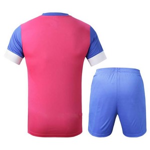 Maillot de football/soccer personnalisé 2025 avec logo, anti-rétrécissement, en tissu léger 260g polyester/coton, col en V, manches longues - Product Image 1